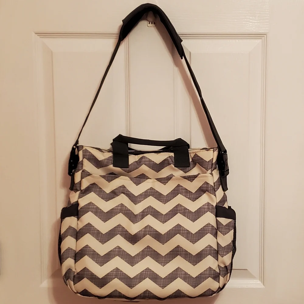 SkipHop Gray/White Chevron Duo Signature Diaper Bag w/Changing Pad